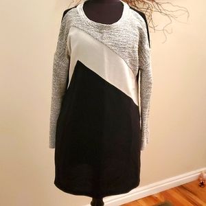 Excellent condition Block color tunic sweater, M